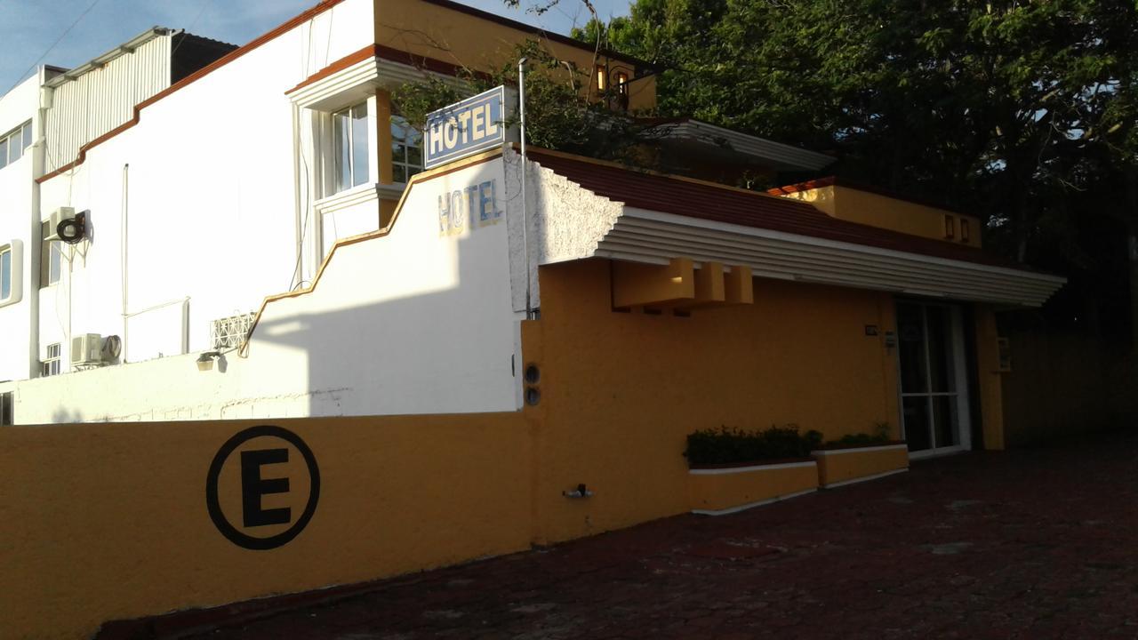 Hotel Posada Cancun Коацакоалкос Екстериор снимка